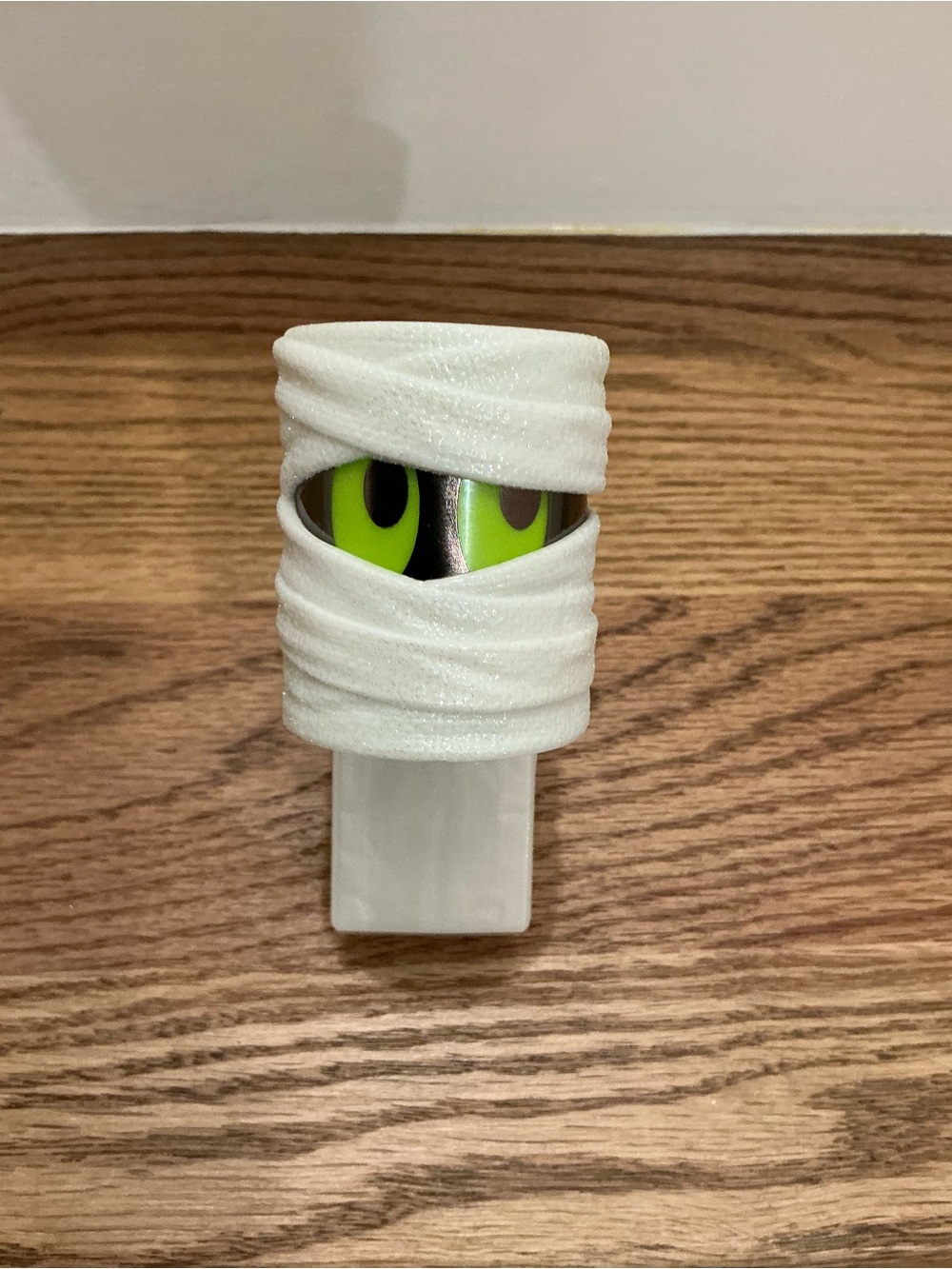 Bath & Body Works White Mummy Wallflower Plug with Neon Green Eyes - New